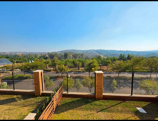 2 BEDROOM PROPERTY TO RENT IN MOOIKLOOF